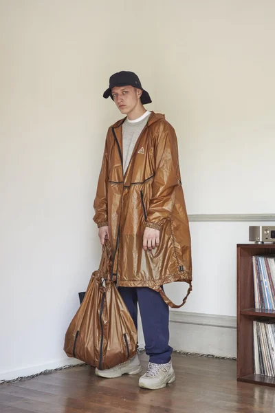 Look 23